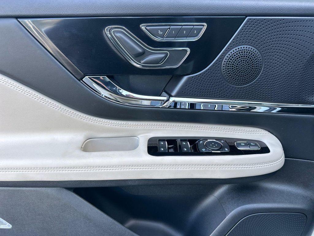 new 2025 Lincoln Corsair car, priced at $62,050