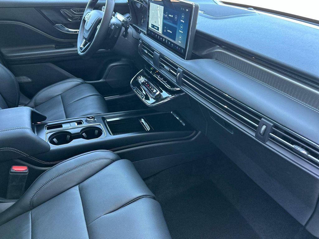 new 2025 Lincoln Corsair car, priced at $61,595