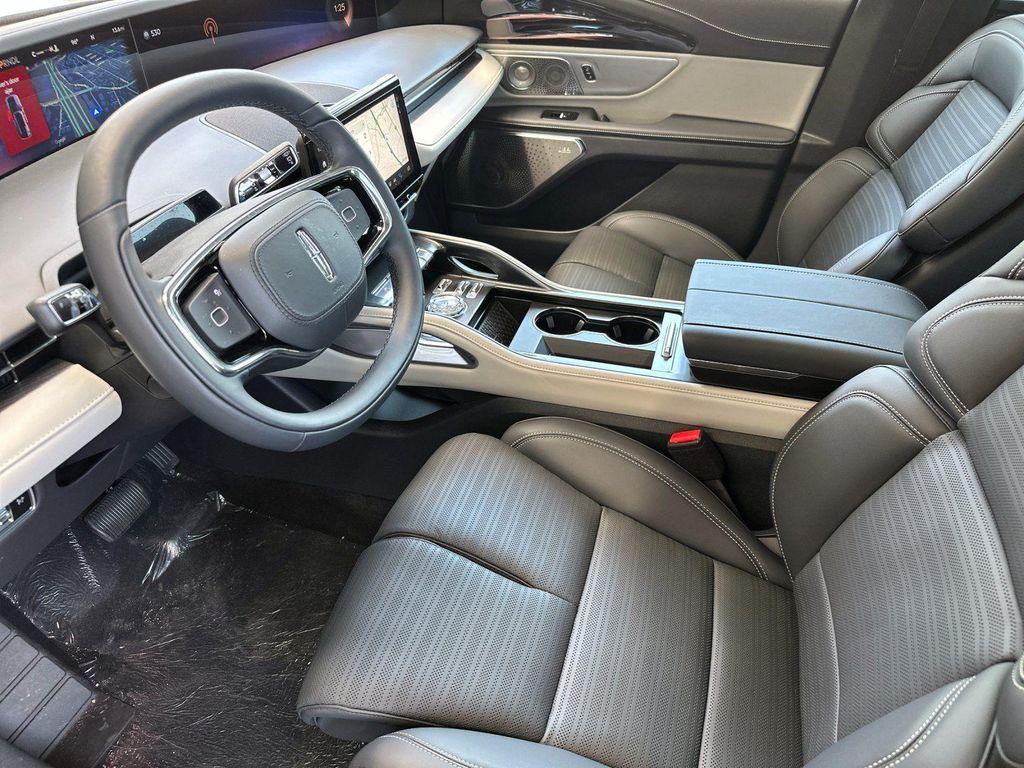 new 2025 Lincoln Nautilus car, priced at $71,230