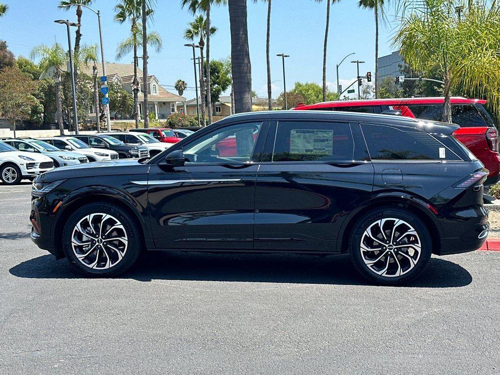 new 2025 Lincoln Nautilus car, priced at $71,230