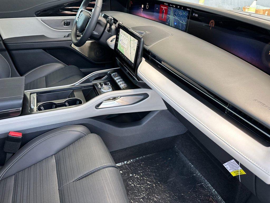 new 2025 Lincoln Nautilus car, priced at $71,230