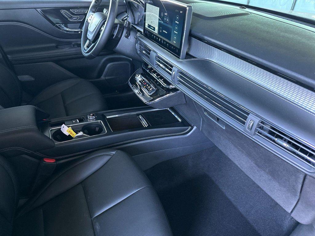 new 2025 Lincoln Corsair car, priced at $47,970