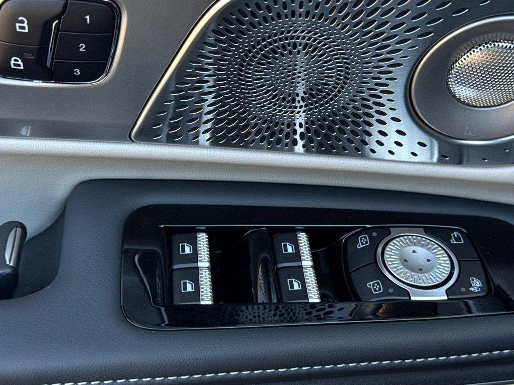 new 2025 Lincoln Nautilus car, priced at $71,980