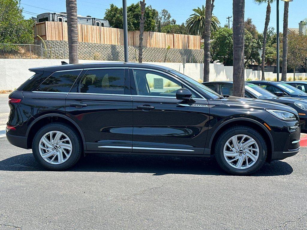 new 2025 Lincoln Corsair car, priced at $41,230