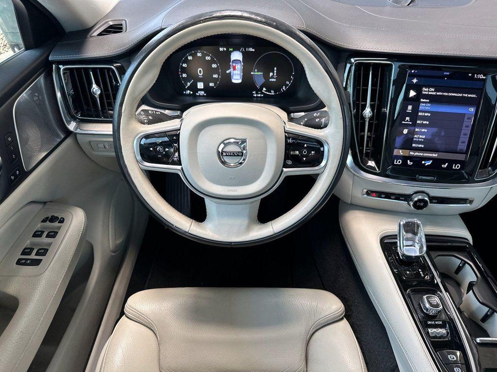 used 2021 Volvo S60 Recharge Plug-In Hybrid car, priced at $25,990