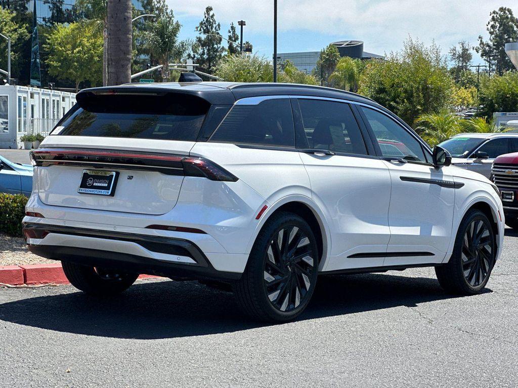 new 2025 Lincoln Nautilus car, priced at $82,475