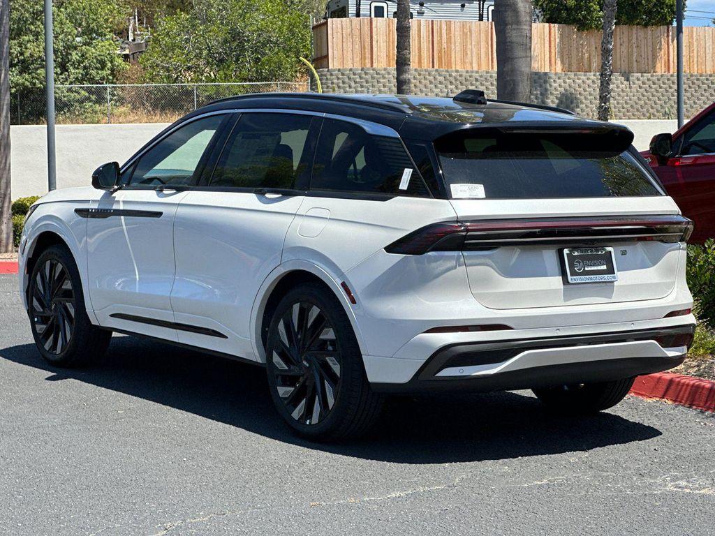 new 2025 Lincoln Nautilus car, priced at $82,475