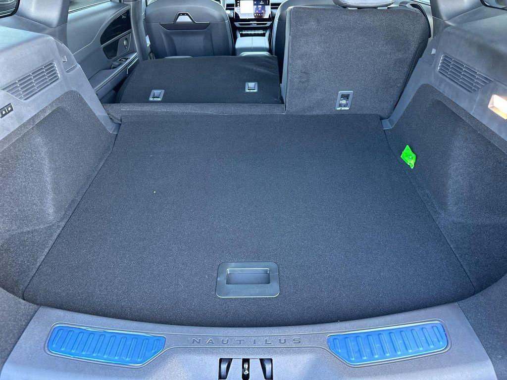 new 2025 Lincoln Nautilus car, priced at $66,455