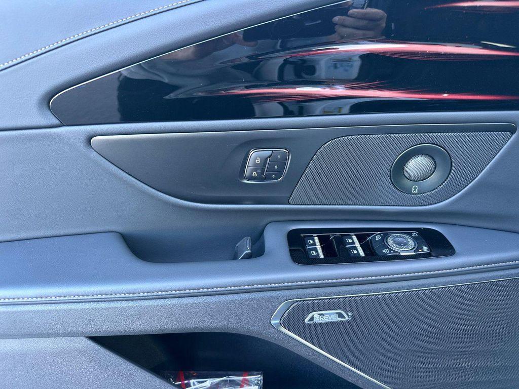 new 2025 Lincoln Nautilus car, priced at $66,455