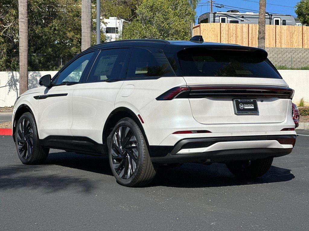 new 2025 Lincoln Nautilus car, priced at $66,455