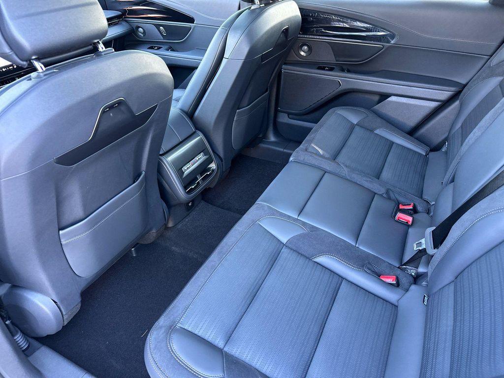 new 2025 Lincoln Nautilus car, priced at $66,455