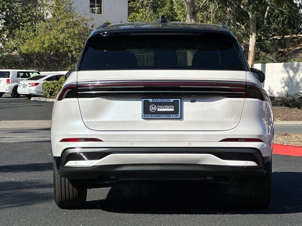 new 2025 Lincoln Nautilus car, priced at $66,455