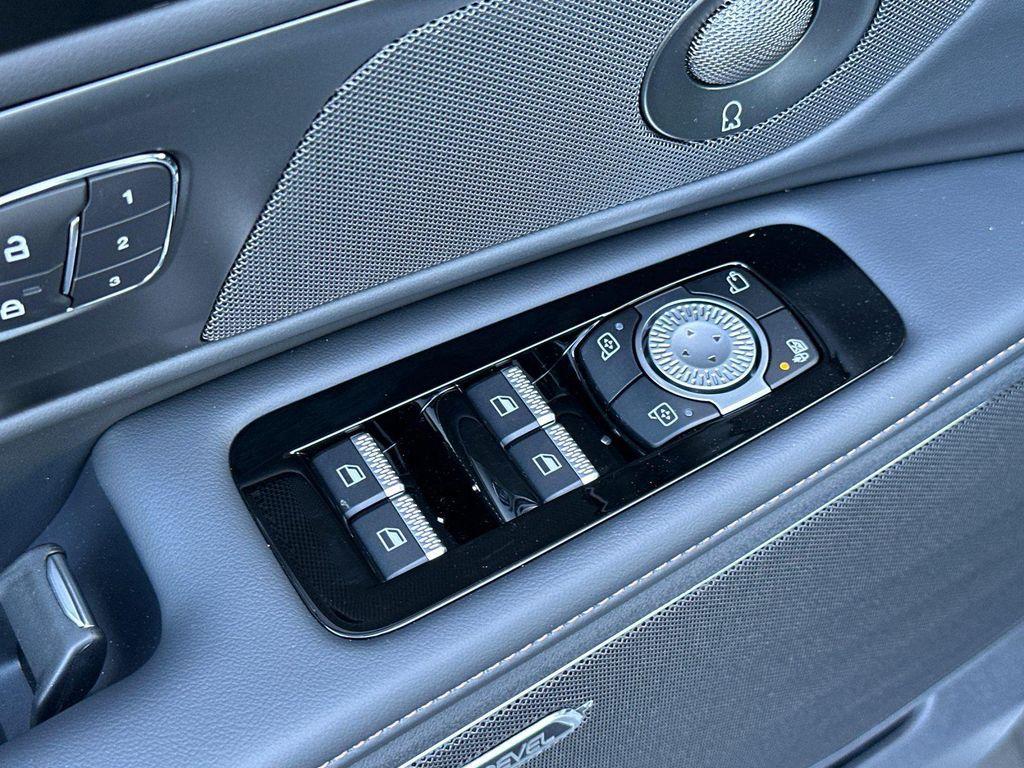 new 2025 Lincoln Nautilus car, priced at $66,455