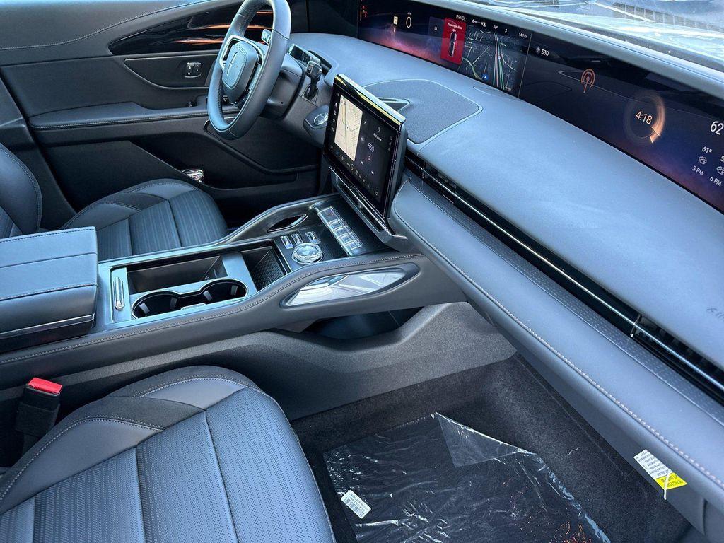 new 2025 Lincoln Nautilus car, priced at $66,455