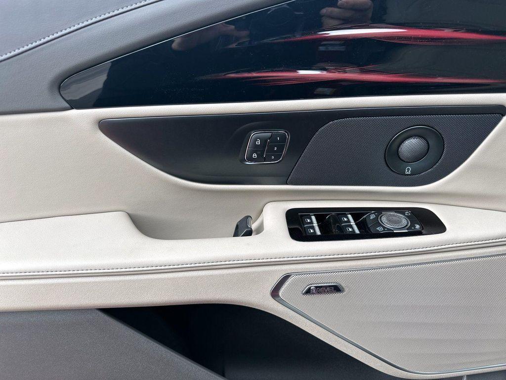 new 2025 Lincoln Nautilus car, priced at $64,255