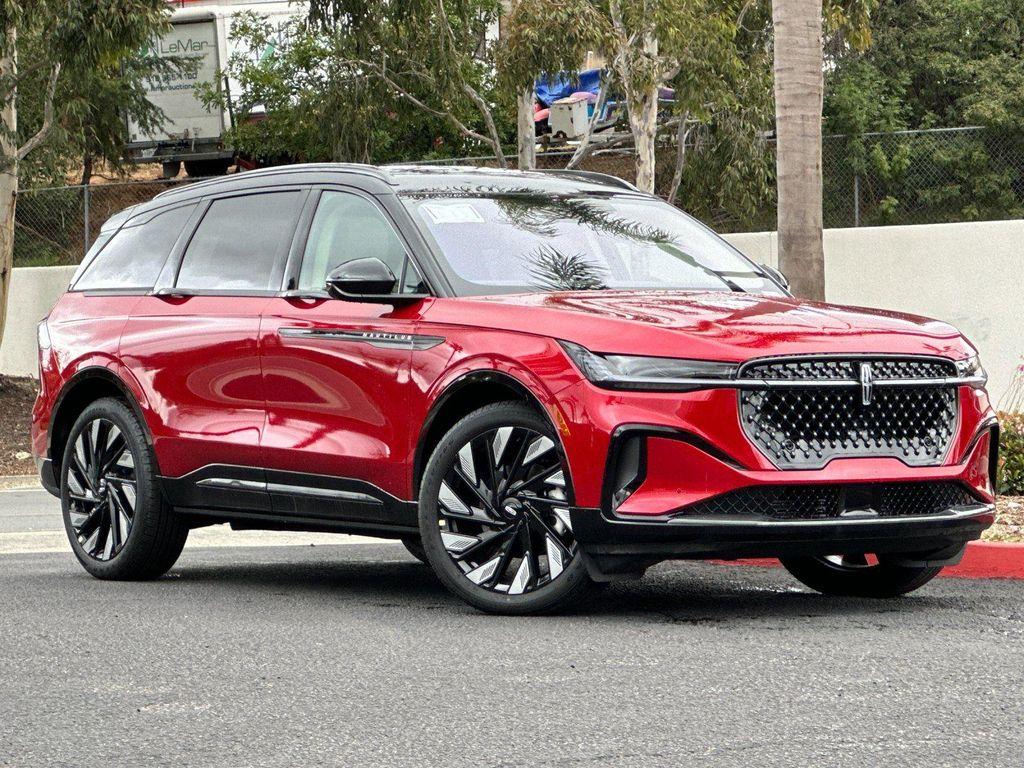 new 2025 Lincoln Nautilus car, priced at $64,255