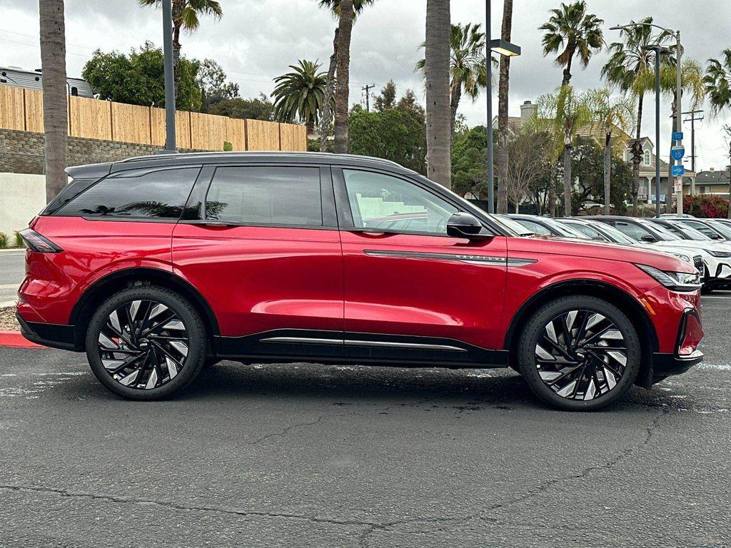 new 2025 Lincoln Nautilus car, priced at $64,255