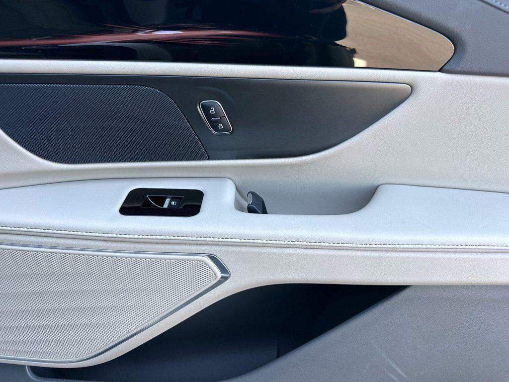 new 2025 Lincoln Nautilus car, priced at $59,535