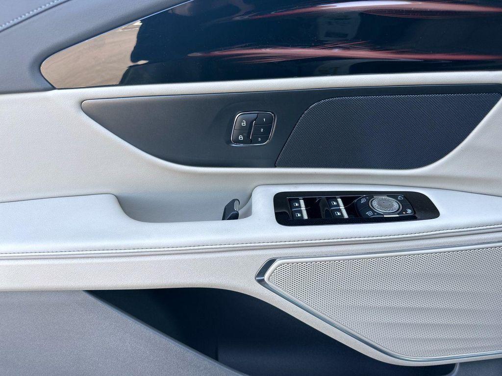 new 2025 Lincoln Nautilus car, priced at $59,535