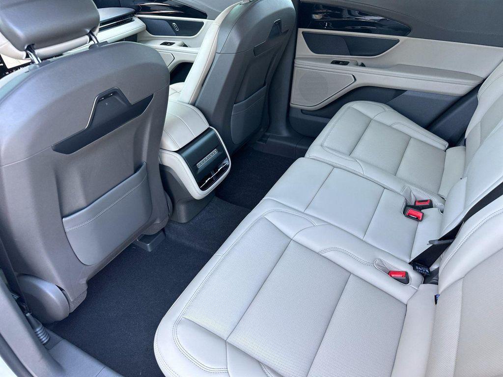 new 2025 Lincoln Nautilus car, priced at $59,535