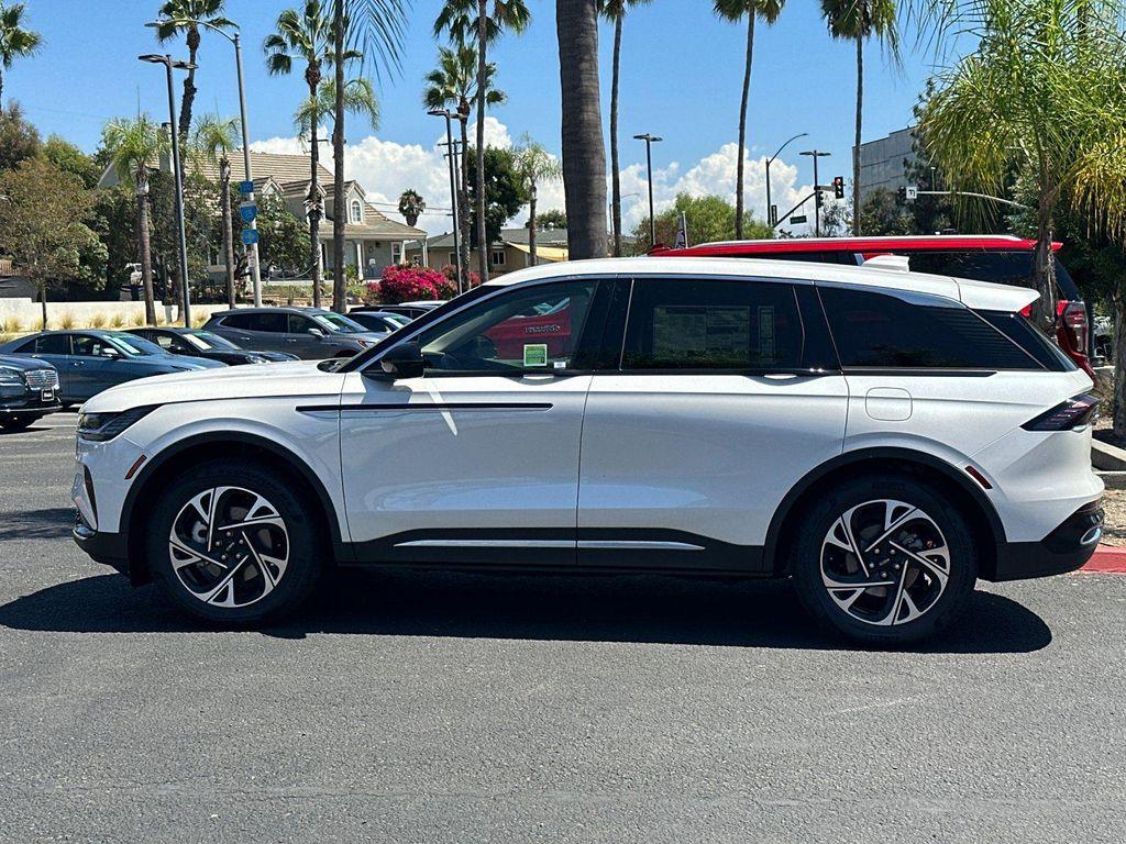 new 2025 Lincoln Nautilus car, priced at $59,535