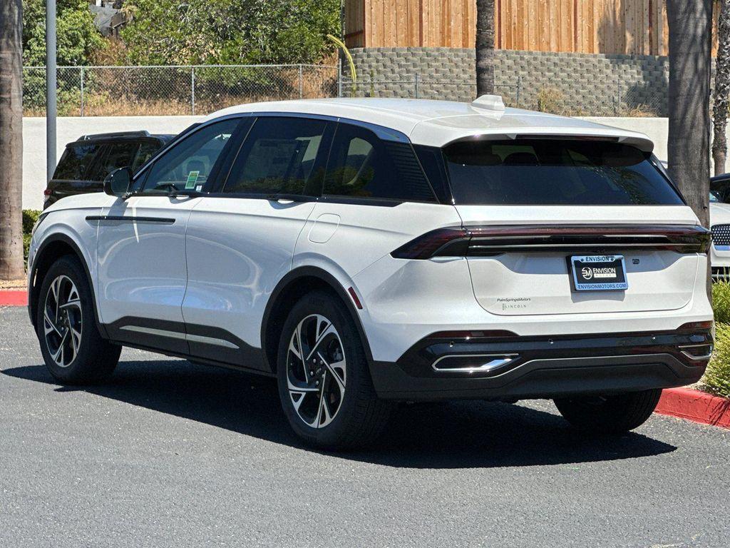 new 2025 Lincoln Nautilus car, priced at $59,535