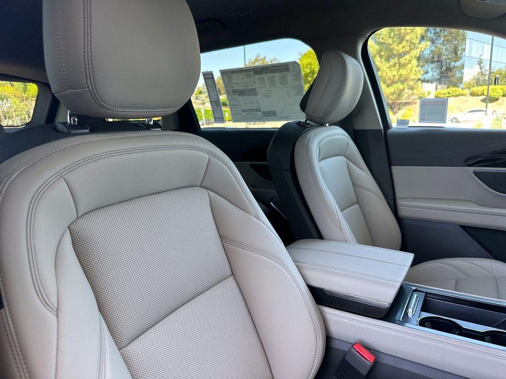 new 2025 Lincoln Nautilus car, priced at $59,535