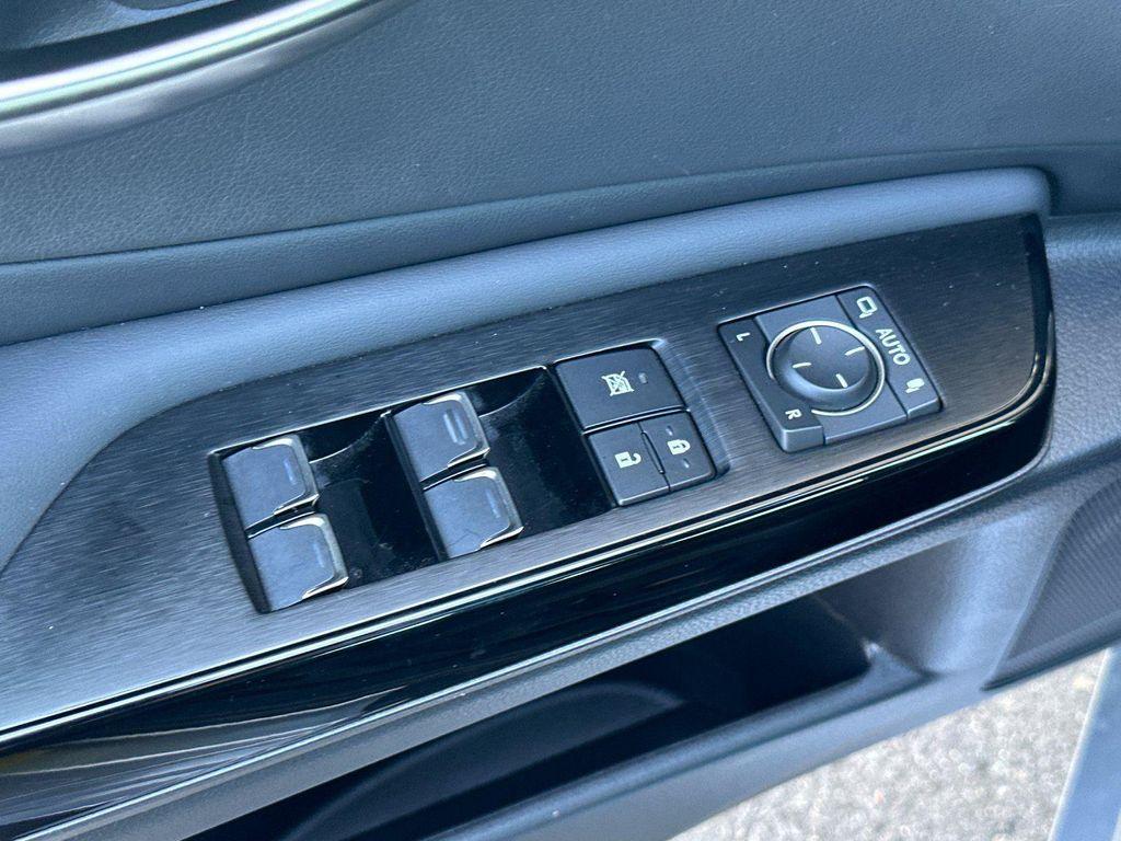used 2022 Lexus ES 350 car, priced at $33,690