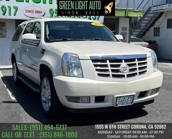 used 2013 Cadillac Escalade ESV car, priced at $14,995