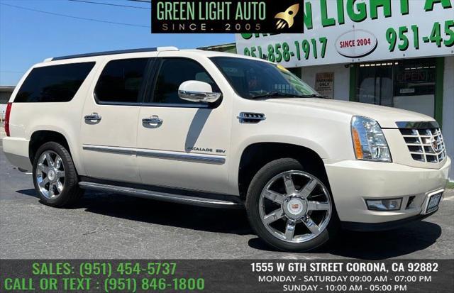 used 2013 Cadillac Escalade ESV car, priced at $14,995