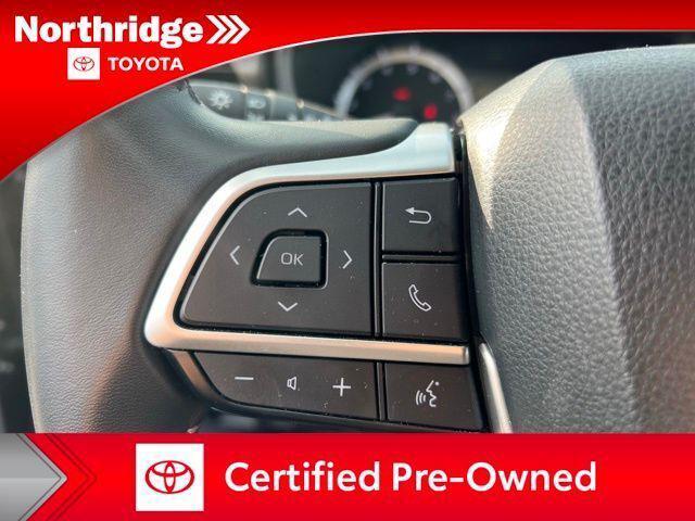 used 2023 Toyota Highlander car, priced at $36,995