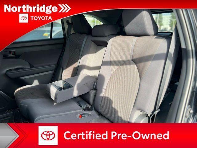 used 2023 Toyota Highlander car, priced at $36,995