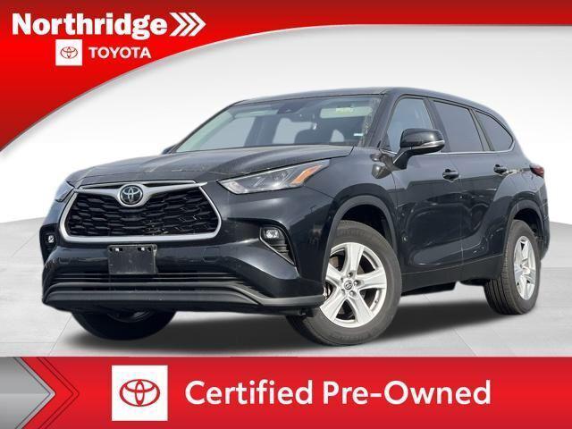 used 2023 Toyota Highlander car, priced at $36,995