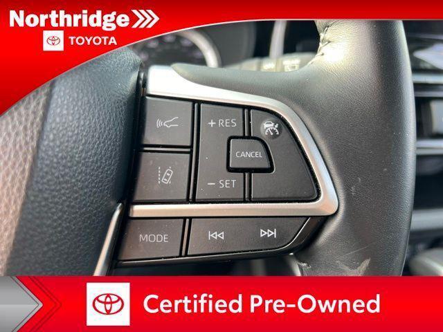 used 2023 Toyota Highlander car, priced at $36,995