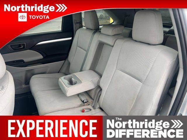 used 2019 Toyota Highlander car, priced at $24,250