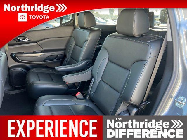 used 2022 GMC Acadia car, priced at $31,000