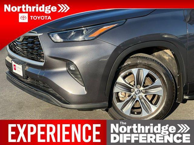 used 2022 Toyota Highlander car, priced at $36,500