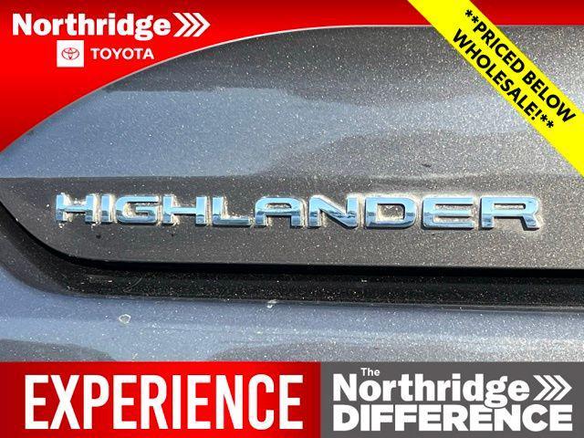 used 2022 Toyota Highlander car, priced at $33,495