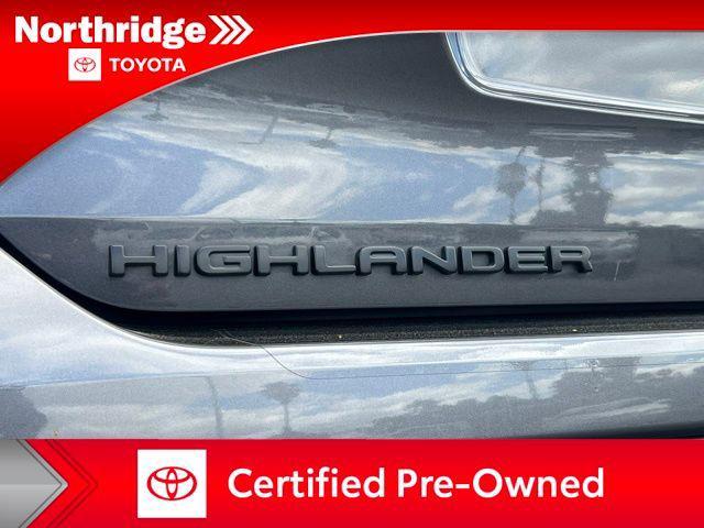 used 2022 Toyota Highlander car, priced at $32,500