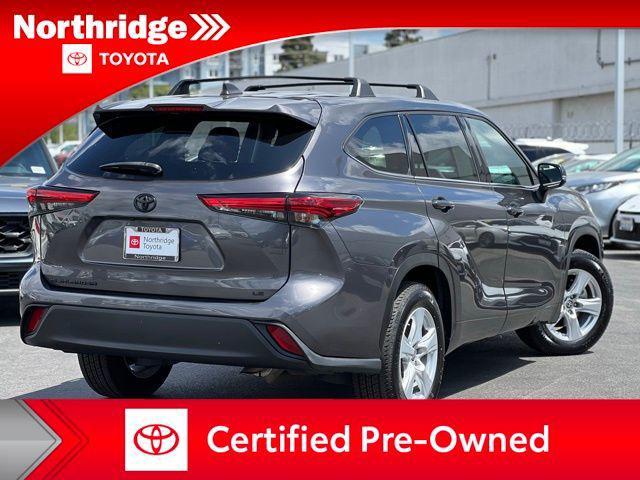 used 2022 Toyota Highlander car, priced at $32,500