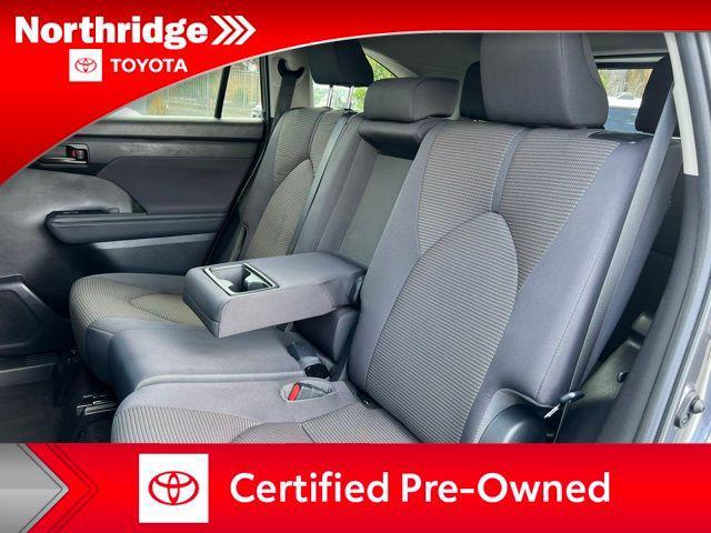 used 2022 Toyota Highlander car, priced at $32,500