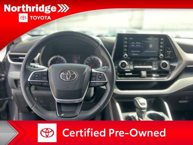 used 2022 Toyota Highlander car, priced at $32,500