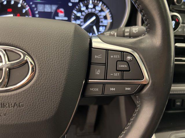 used 2021 Toyota Highlander car, priced at $36,991