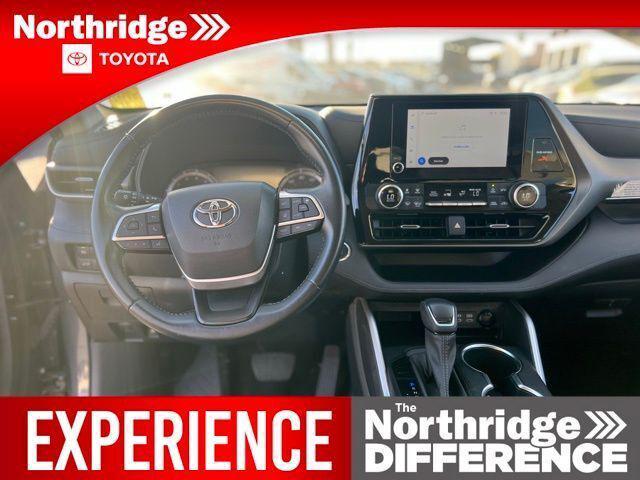 used 2023 Toyota Highlander car, priced at $36,995