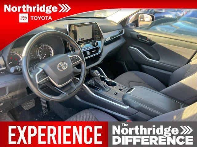 used 2023 Toyota Highlander car, priced at $36,995