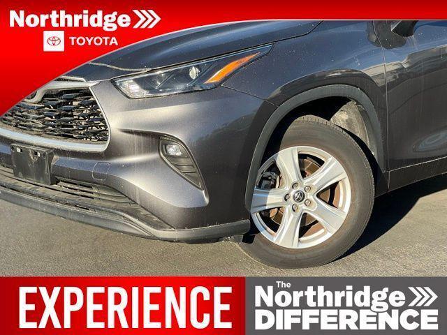 used 2023 Toyota Highlander car, priced at $36,995