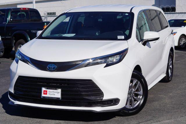 used 2021 Toyota Sienna car, priced at $27,550