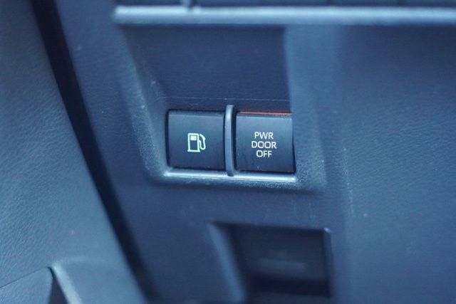 used 2021 Toyota Sienna car, priced at $27,550