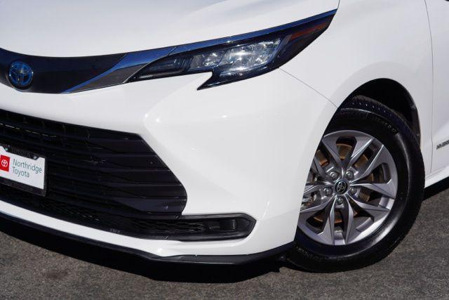 used 2021 Toyota Sienna car, priced at $27,550