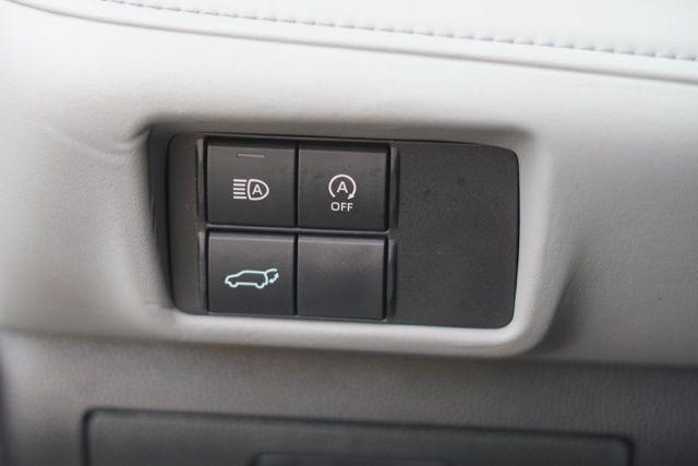 used 2024 Toyota Highlander car, priced at $40,490